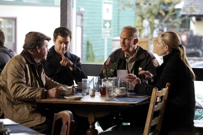 Still of Joshua Jackson, John Noble, Michael O'Neill and Anna Torv in Ties riba (2008)