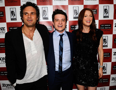 Julianne Moore, Mark Ruffalo and Josh Hutcherson at event of The Kids Are All Right (2010)