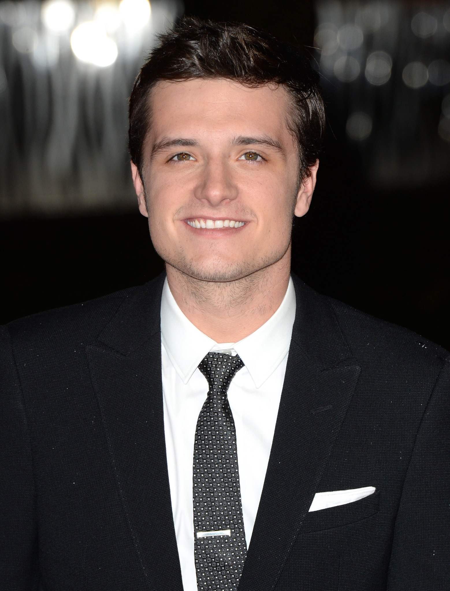 Josh Hutcherson at event of Bado zaidynes. Ugnies medziokle (2013)