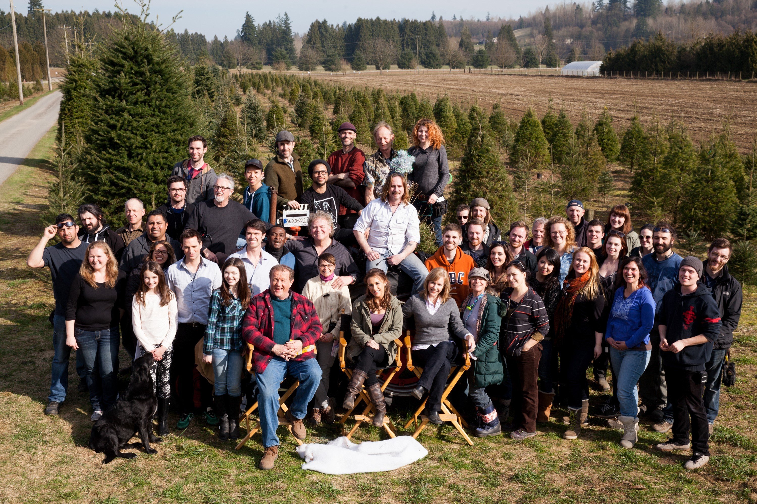 Still of Lacey Chabert, David Winning, Holly Atchison, Richard Flower, Tamara Jones, Eric Keenleyside, Anthony C. Metchie, Corey Sevier, Jim Thorburn, Michelle Samuels, Amanda Wowryk, Lini Evans, Graham Talbot, Nelson Talbot, Michael Yeung, Björn Hermannes, Alisha Newton, Collin Morrison, Linda Crain, Leah Cuff, Clint Novak, Joyce Tu, Meredith Garstin, Yasmeene Lily-elle Ball, Amy Hetland, Gabriel Zamora and Jordan Droho in The Tree That Saved Christmas (2014)