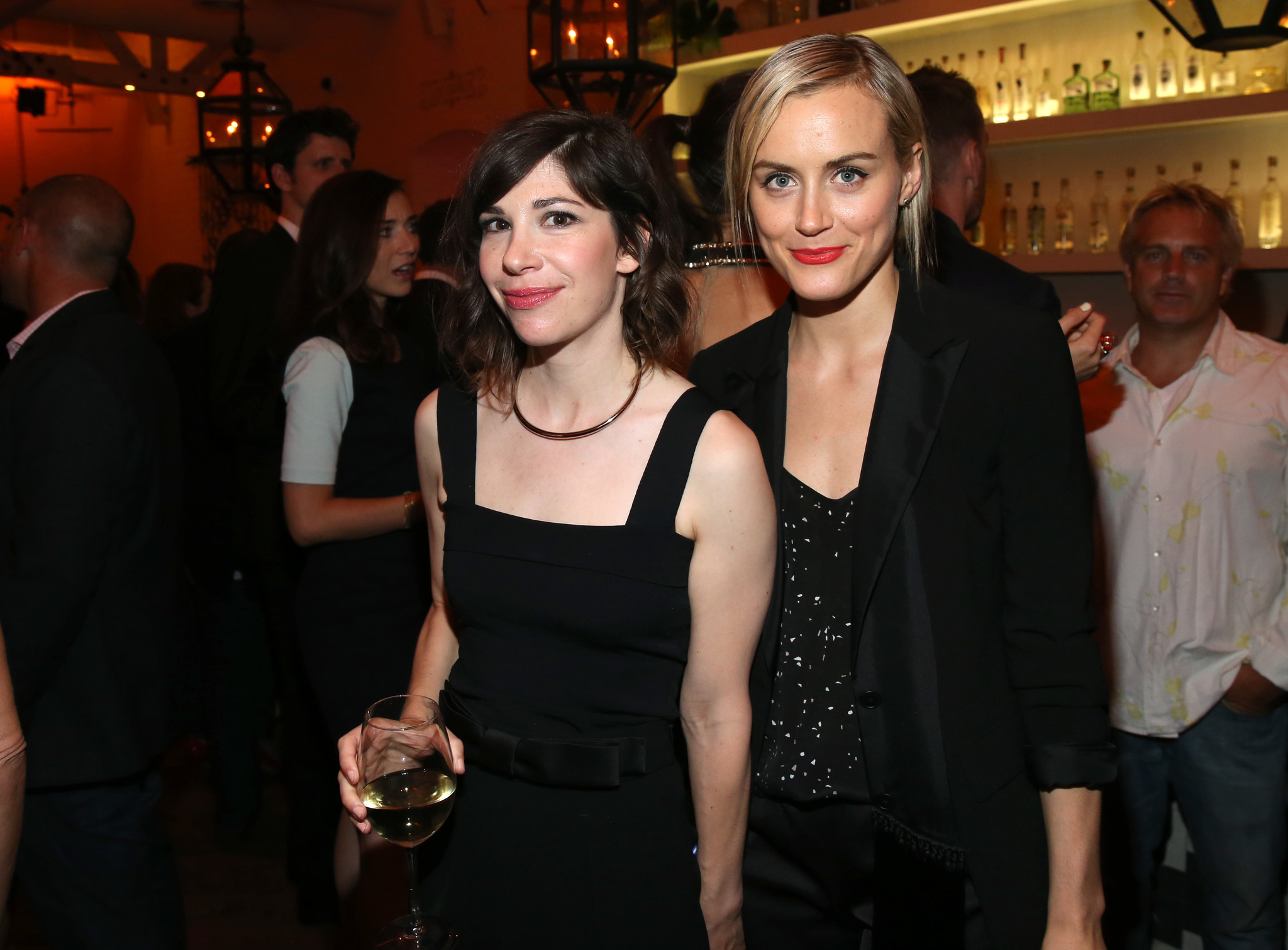 Carrie Brownstein and Taylor Schilling