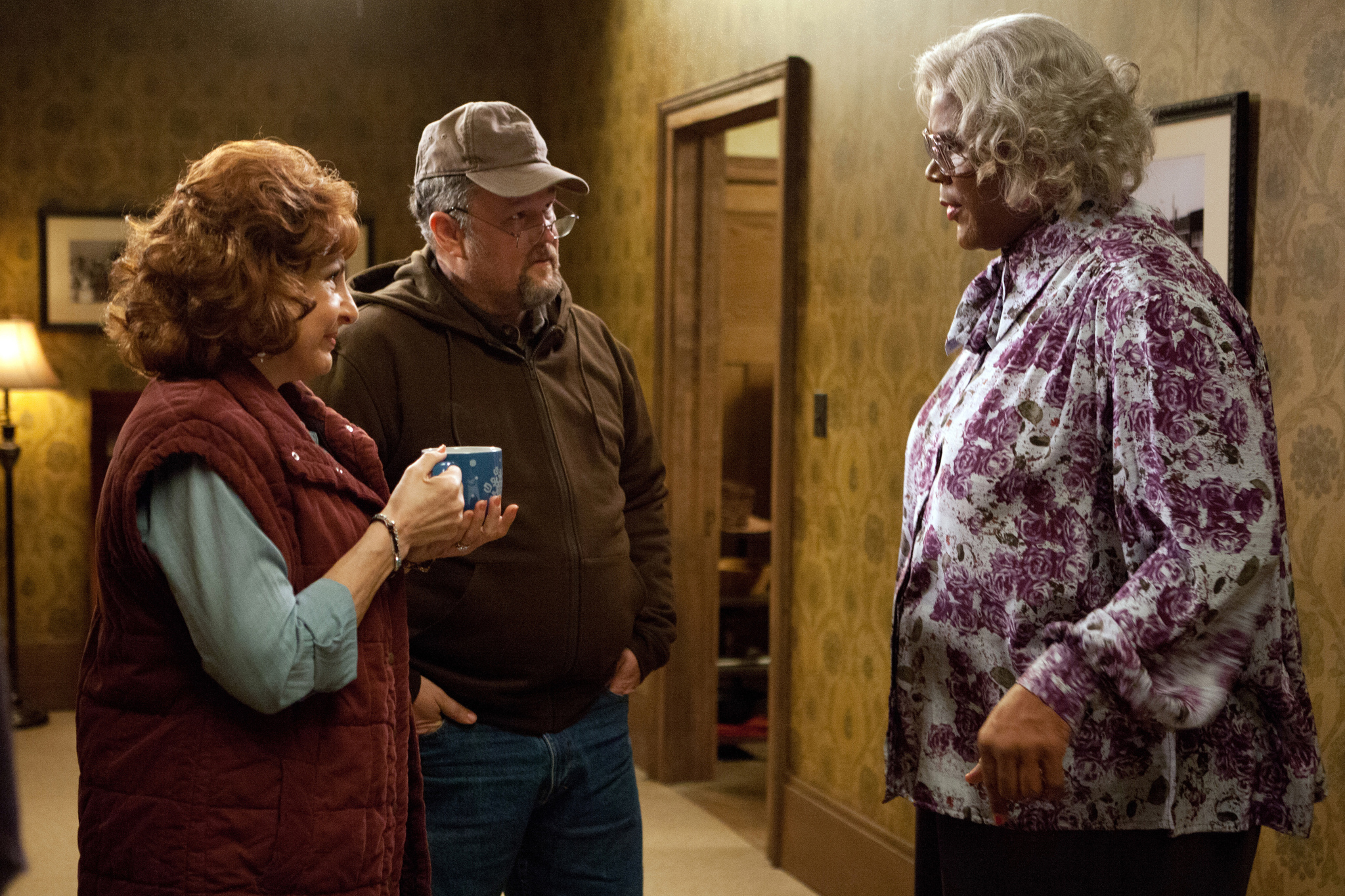 Still of Kathy Najimy, Larry the Cable Guy and Tyler Perry in A Madea Christmas (2013)