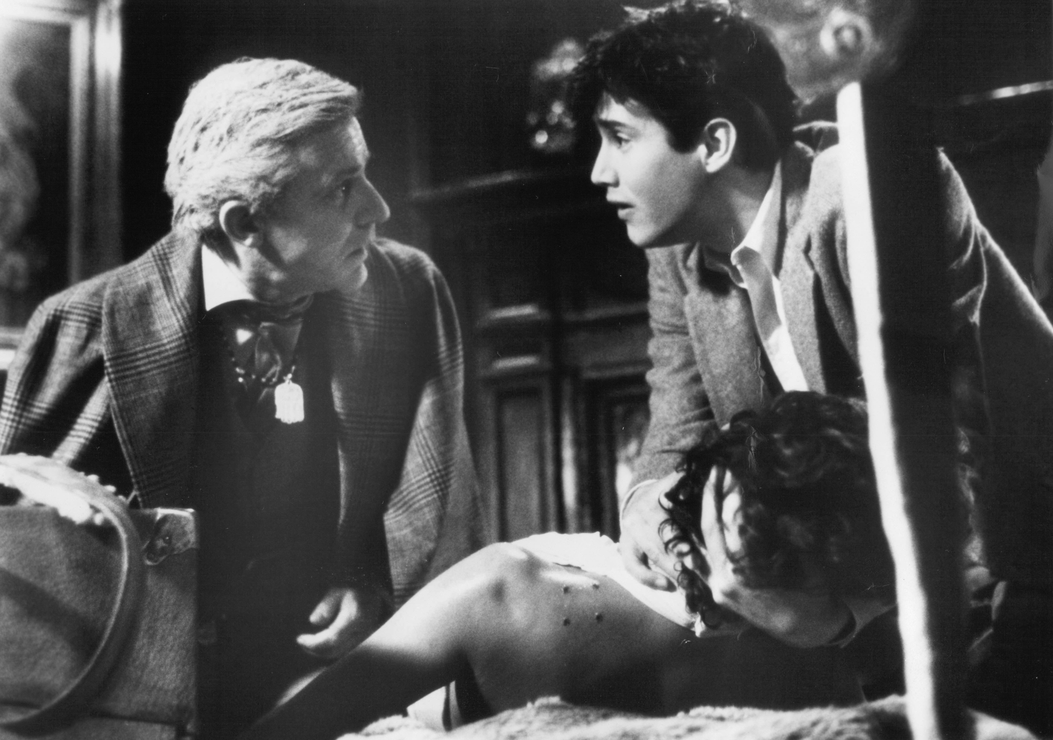 Still of Roddy McDowall and William Ragsdale in Fright Night (1985)