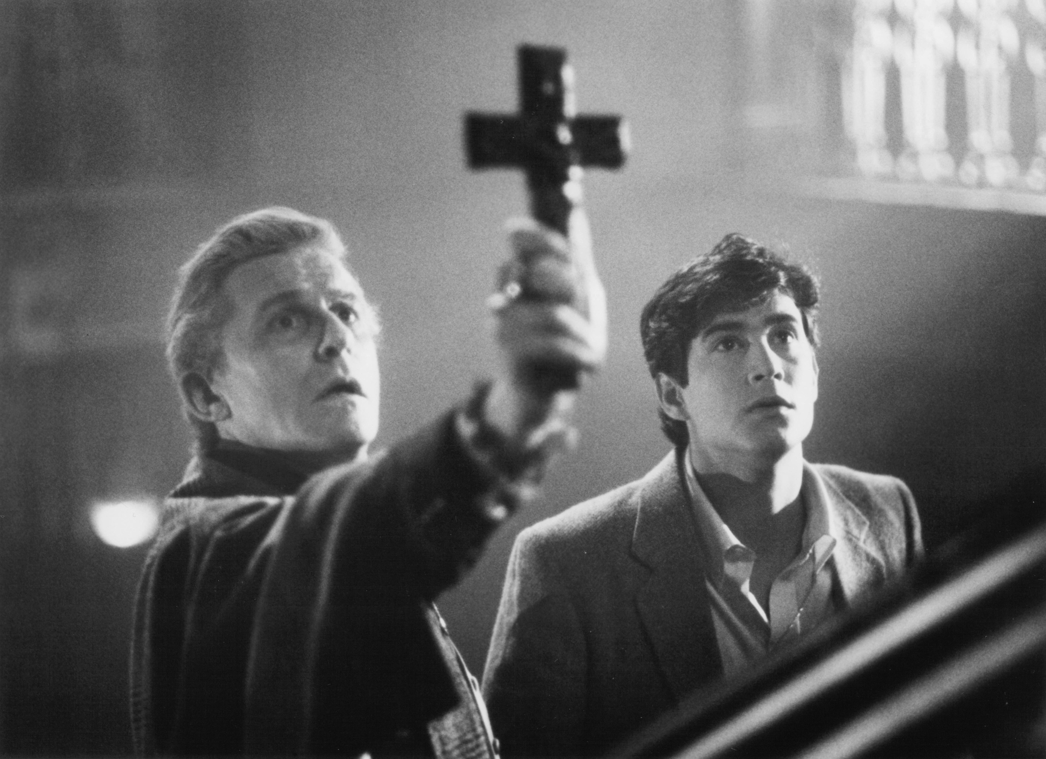 Still of Roddy McDowall and William Ragsdale in Fright Night (1985)