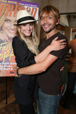 Ken Paves and Ashlee Simpson