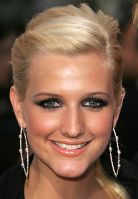 Ashlee Simpson at event of Undiscovered (2005)