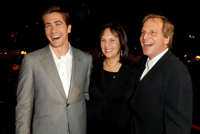 Lucy Fisher, Jake Gyllenhaal and Douglas Wick at event of Jarhead (2005)