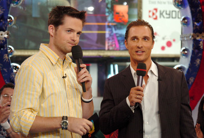 Matthew McConaughey and Damien Fahey at event of Total Request Live (1999)