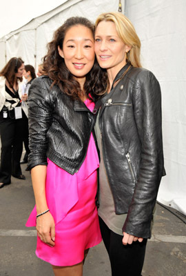 Robin Wright and Sandra Oh