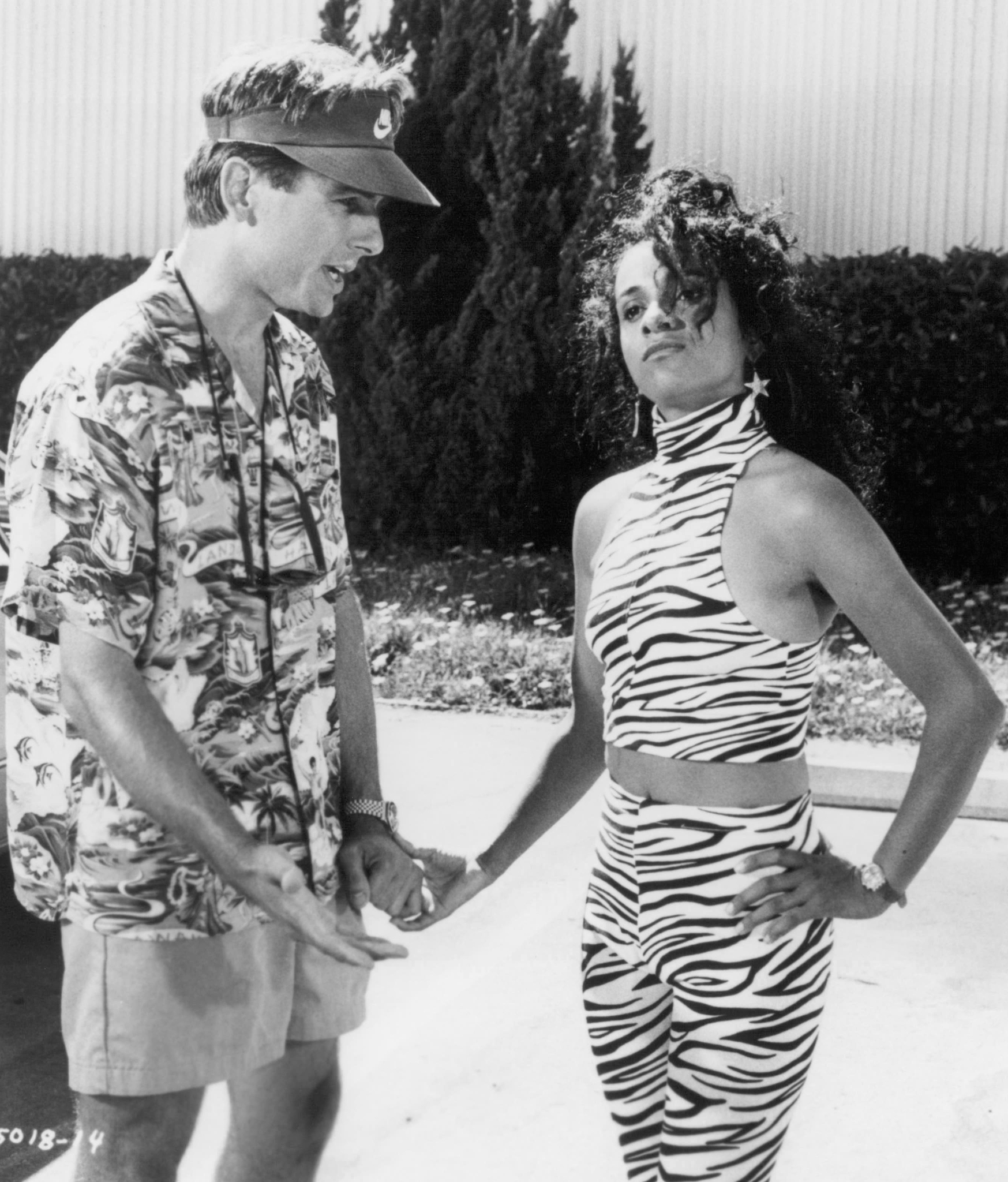 Still of Mark Harmon and Kelly Jo Minter in Summer School (1987)