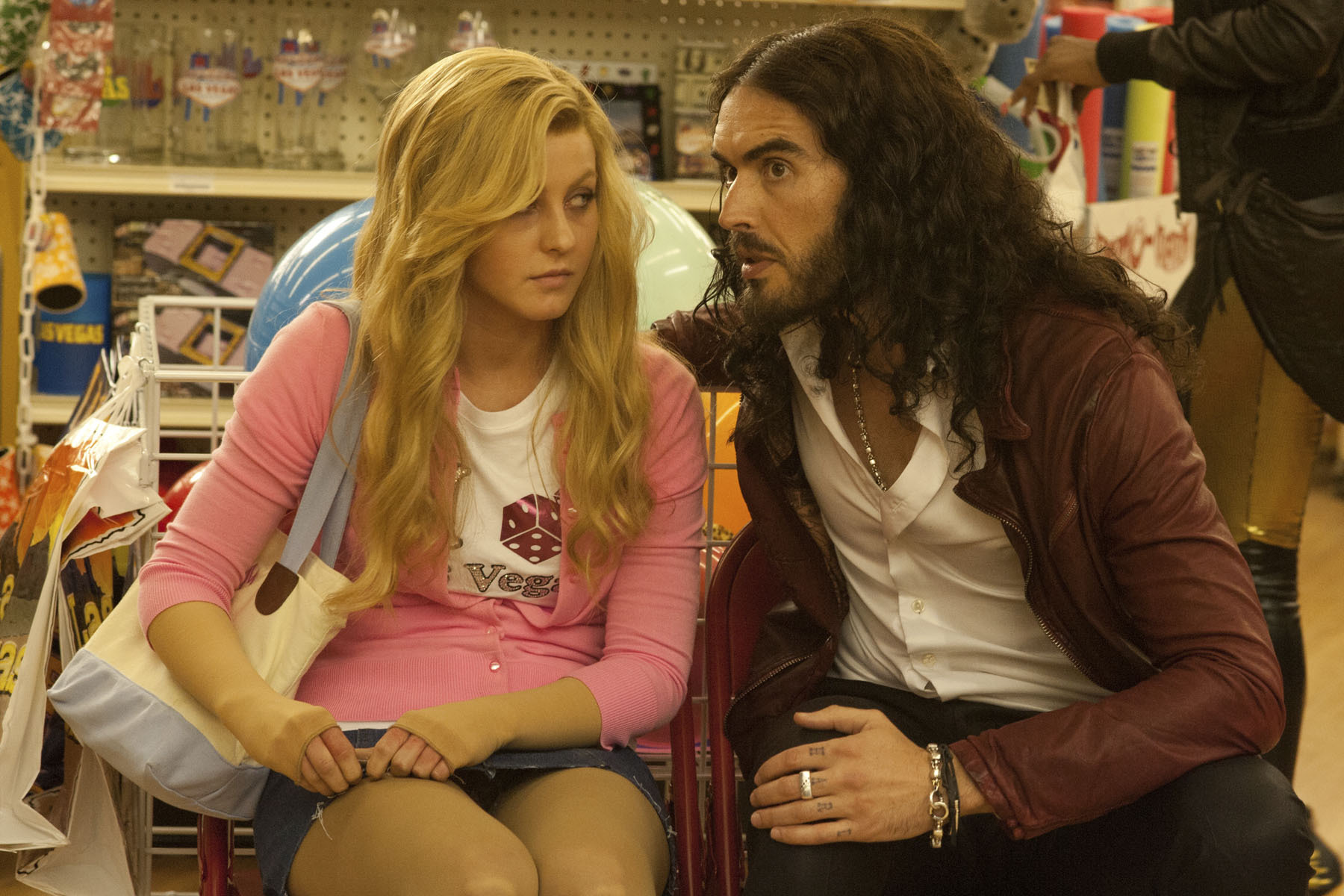 Still of Russell Brand and Julianne Hough in Paradise (2013)