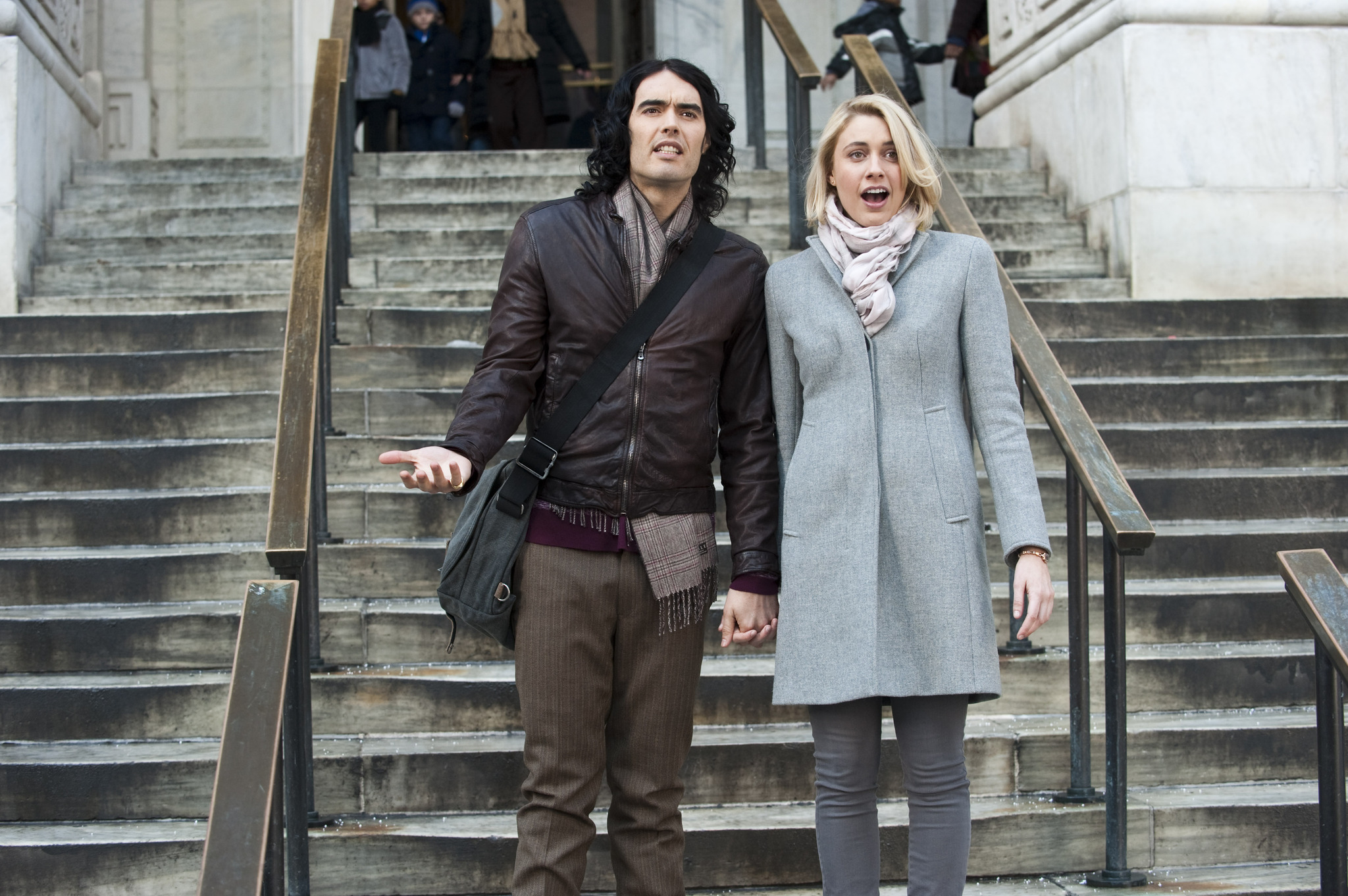 Still of Russell Brand and Greta Gerwig in Arthur (2011)