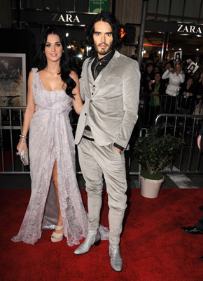 Russell Brand and Katy Perry at event of The Tempest (2010)