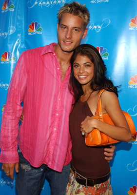 Lindsay Hartley and Justin Hartley at event of Passions (1999)
