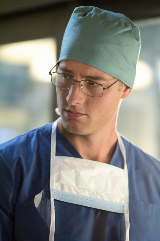 Still of Justin Hartley in Emily Owens M.D. (2012)