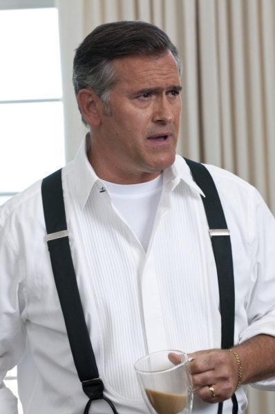 Still of Bruce Campbell in Vilko bilietas (2007)