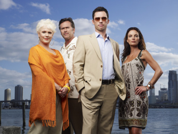 Still of Gabrielle Anwar, Sharon Gless, Bruce Campbell and Jeffrey Donovan in Vilko bilietas (2007)