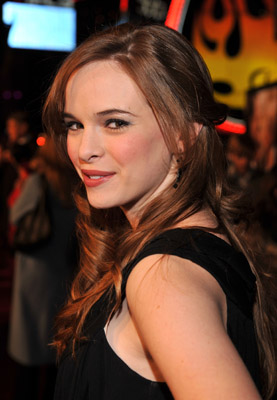 Danielle Panabaker at event of Charlie Wilson's War (2007)
