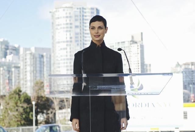 Still of Morena Baccarin in V (2009)