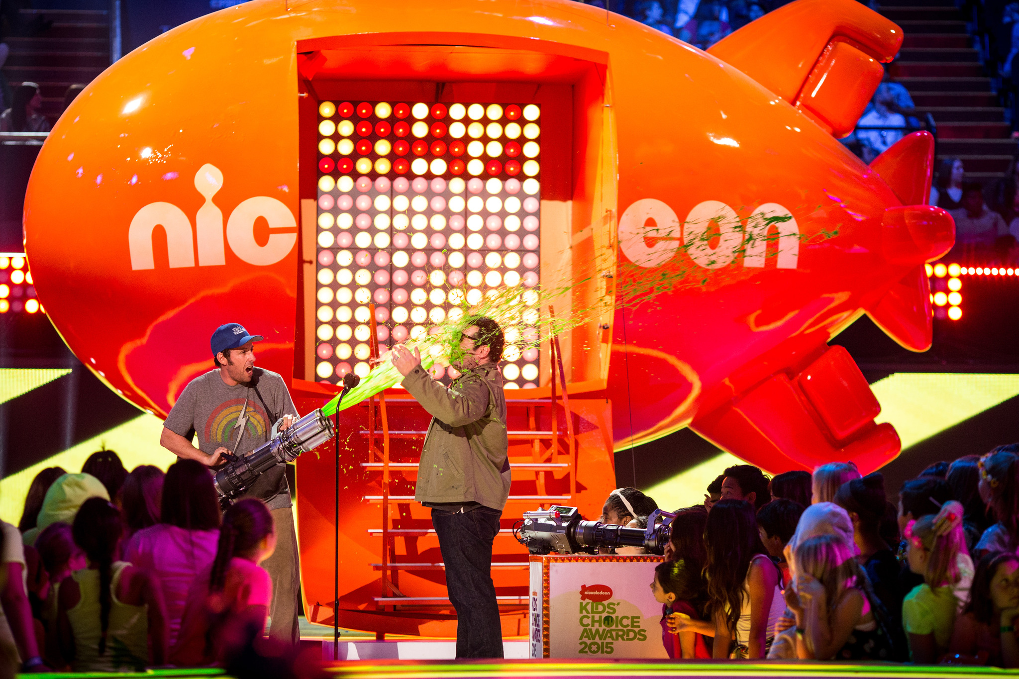 Adam Sandler and Josh Gad at event of Nickelodeon Kids' Choice Awards 2015 (2015)