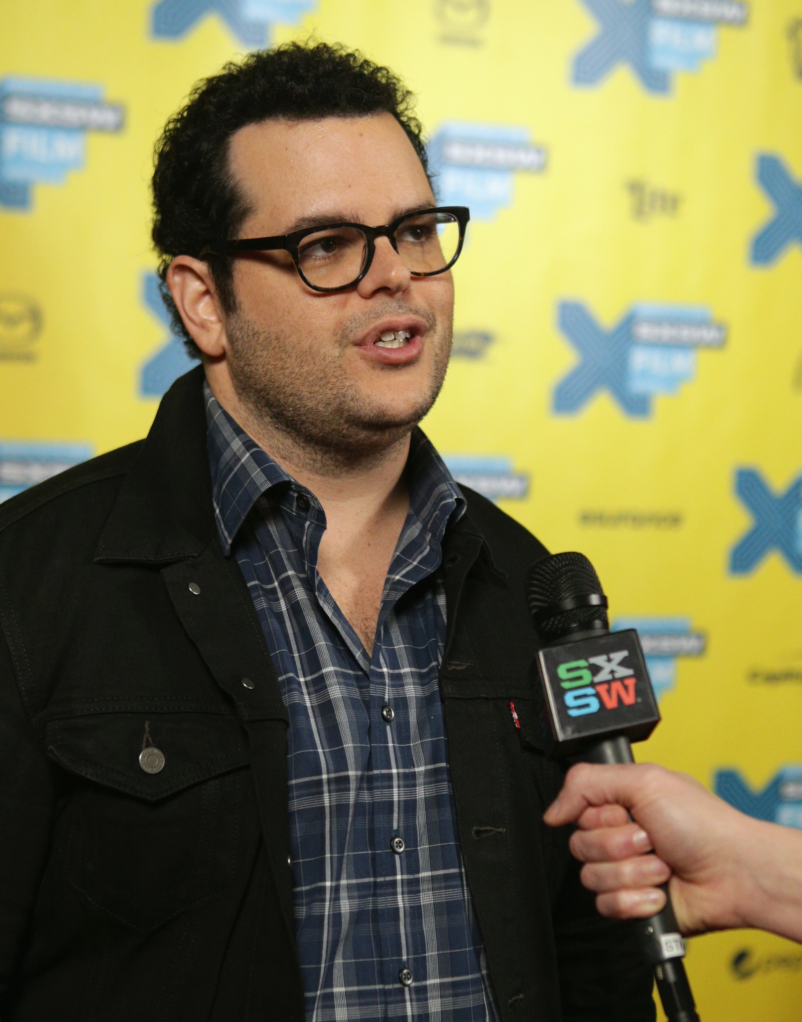 Josh Gad at event of The Comedians (2015)