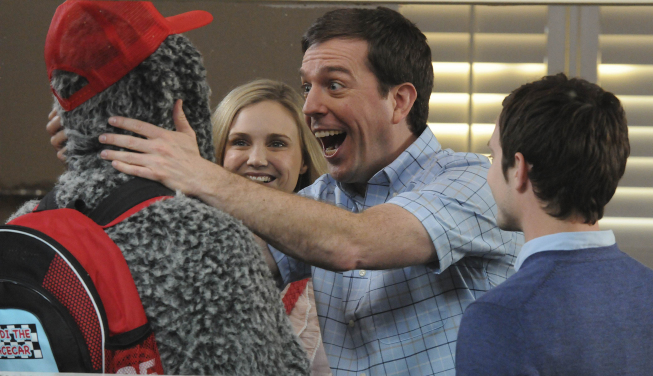 Still of Elijah Wood, Ed Helms, Jason Gann and Fiona Gubelmann in Wilfred (2011)