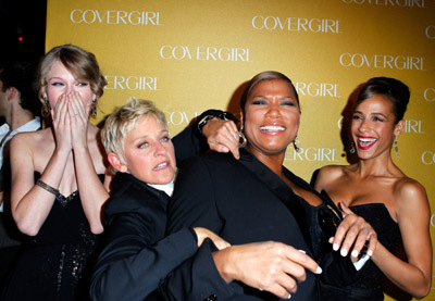 Ellen DeGeneres, Queen Latifah, Dania Ramirez and Taylor Swift