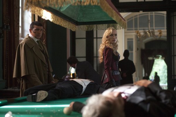 Still of Victoria Smurfit and Tamer Hassan in Dracula (2013)
