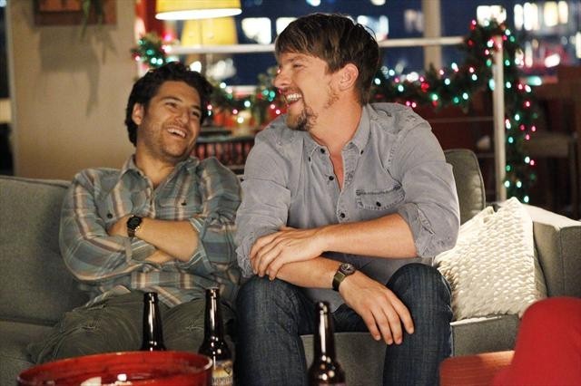 Still of Zachary Knighton and Adam Pally in Happy Endings (2011)