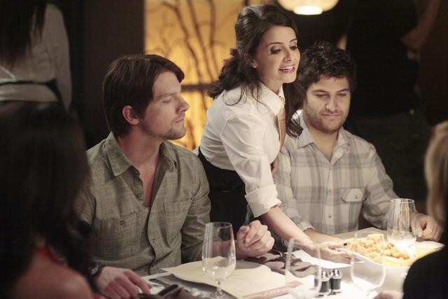 Still of Zachary Knighton, Adam Pally and Mikaela Hoover in Happy Endings (2011)