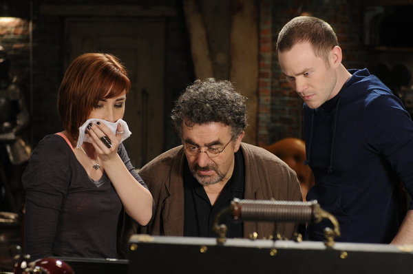 Still of Saul Rubinek, Aaron Ashmore and Allison Scagliotti in Warehouse 13 (2009)