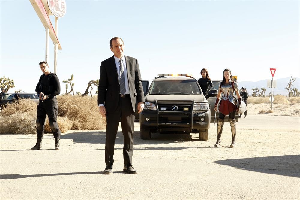 Still of Ming-Na Wen, Clark Gregg, Jaimie Alexander and Brett Dalton in Agents of S.H.I.E.L.D. (2013)