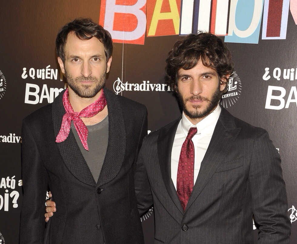 Julián Villagrán and Quim Gutiérrez in Quién mató a Bambi? (2013)