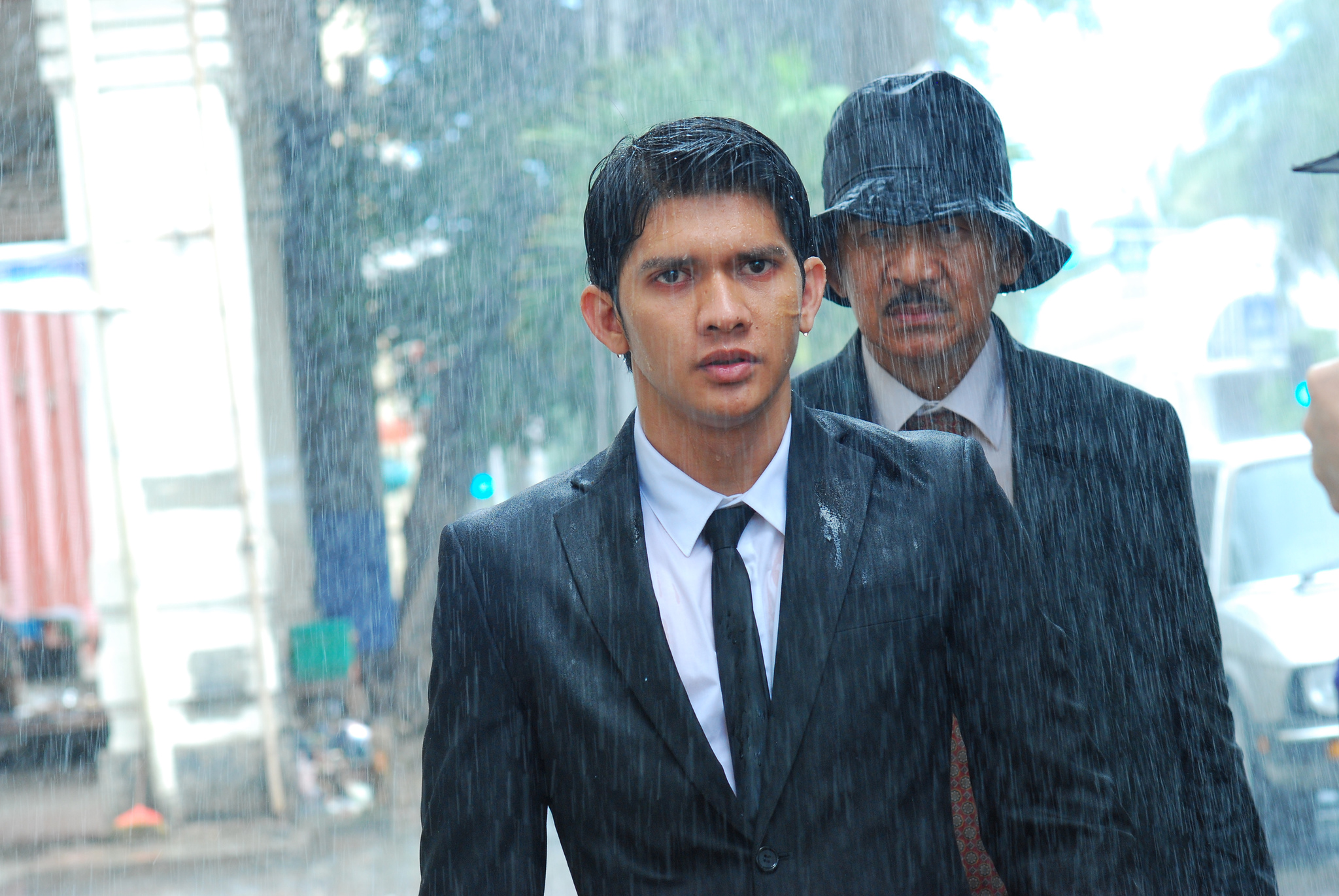 Still of Cok Simbara and Iko Uwais in Reidas 2 (2014)