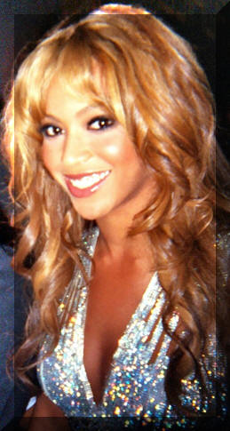 Lonnie Henderson working with Beyonce`at the Radio Music Awards in Vegas, performing 