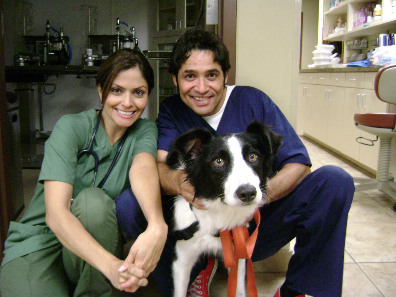 Farah White, Tommy, and Ripke on the set of 