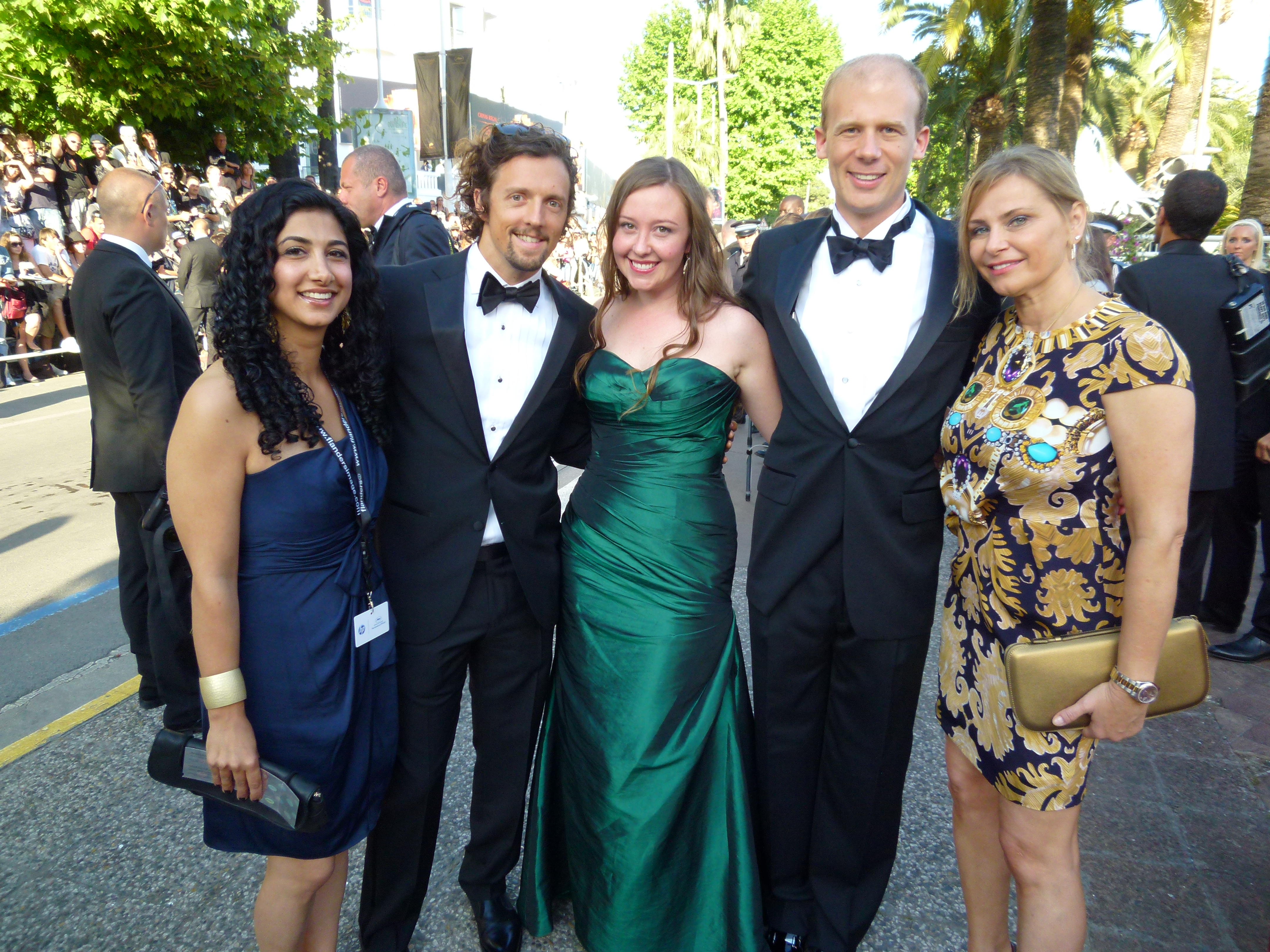 Josh Tickell with Rebecca Harrell Tickell and Jason Mraz at the premiere of 