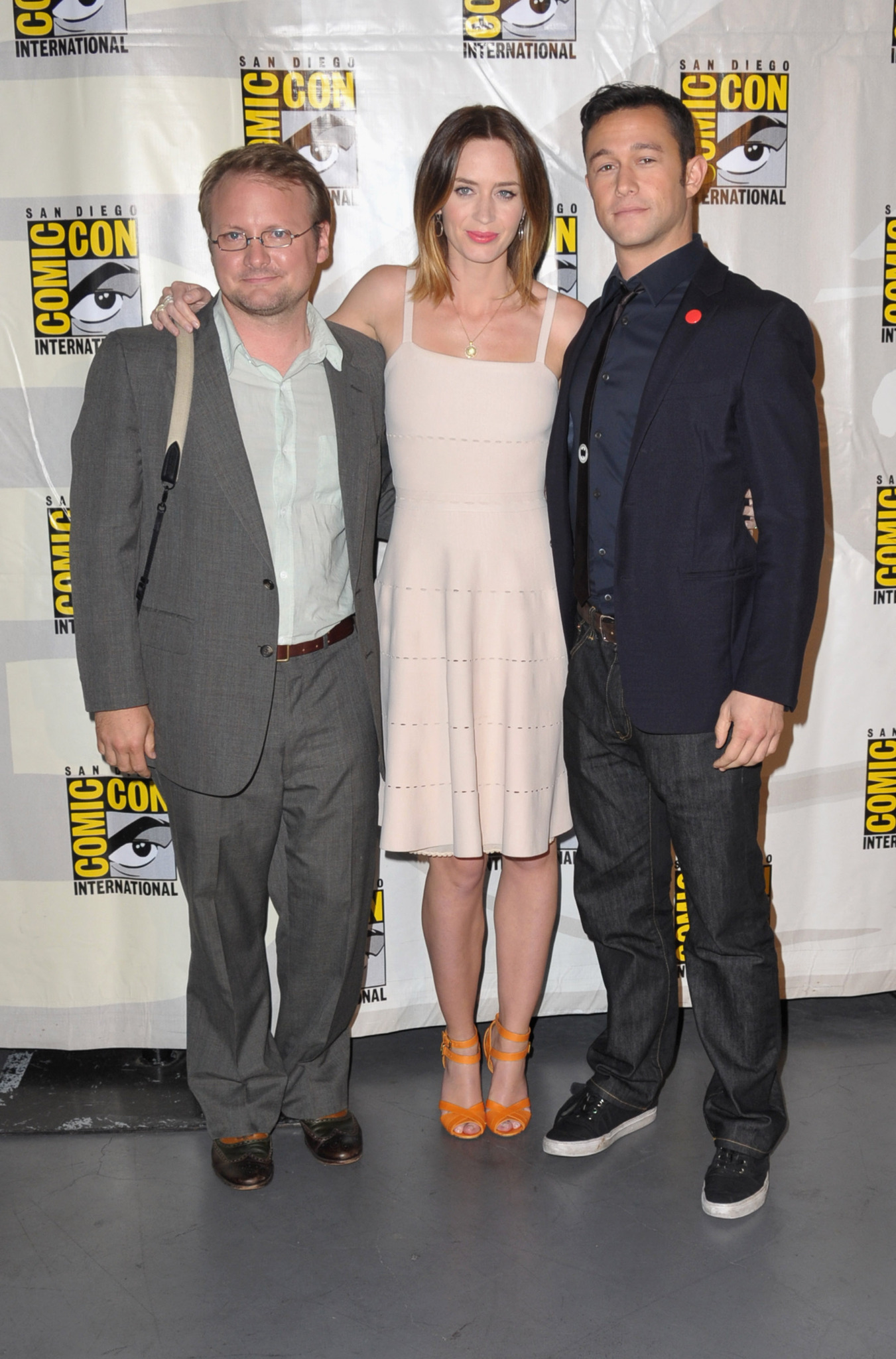 Joseph Gordon-Levitt, Rian Johnson and Emily Blunt at event of Laiko kilpa (2012)