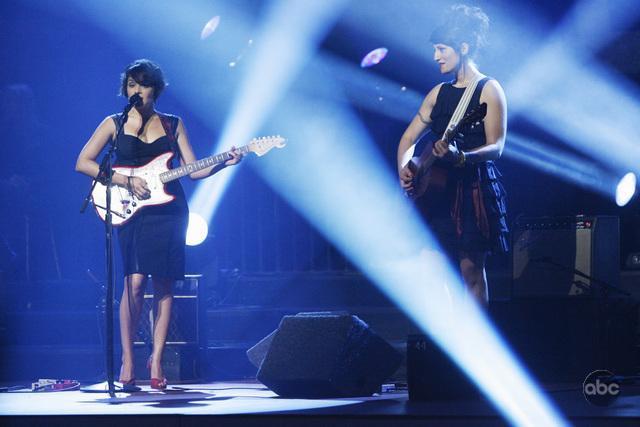 Still of Norah Jones in Dancing with the Stars (2005)
