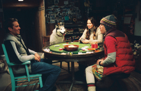 Still of Jason Biggs, Paul Walker and Moon Bloodgood in Eight Below (2006)