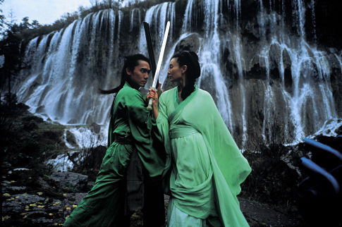 Still of Maggie Cheung and Tony Chiu Wai Leung in Ying xiong (2002)