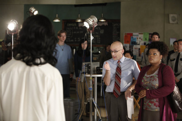 Still of Yvette Nicole Brown and Dean Pelton in Community (2009)