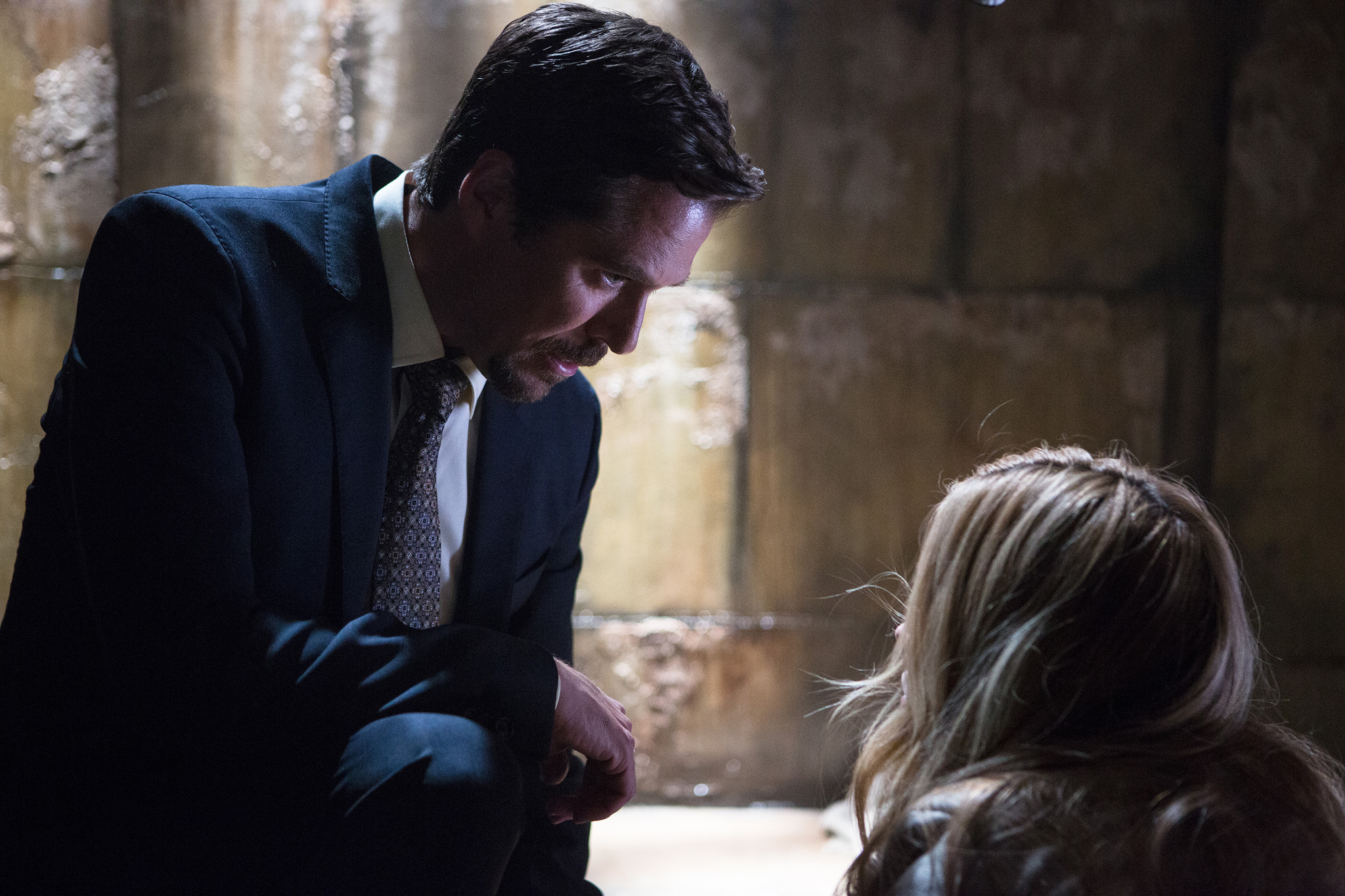 Still of Alexis Denisof and Claire Coffee in Grimm (2011)