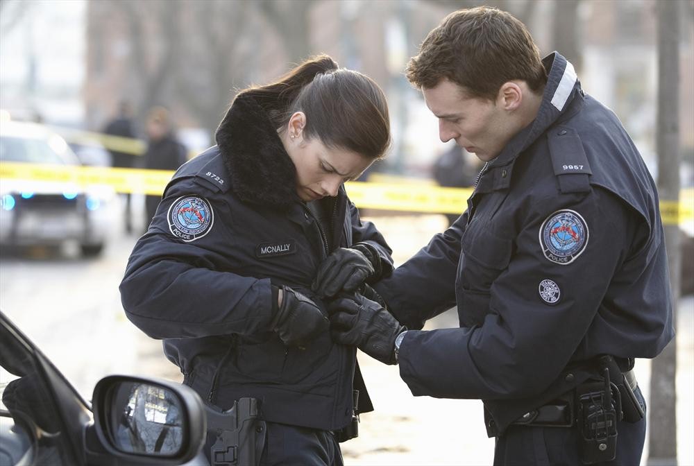 Still of Peter Mooney and Missy Peregrym in Rookie Blue (2010)
