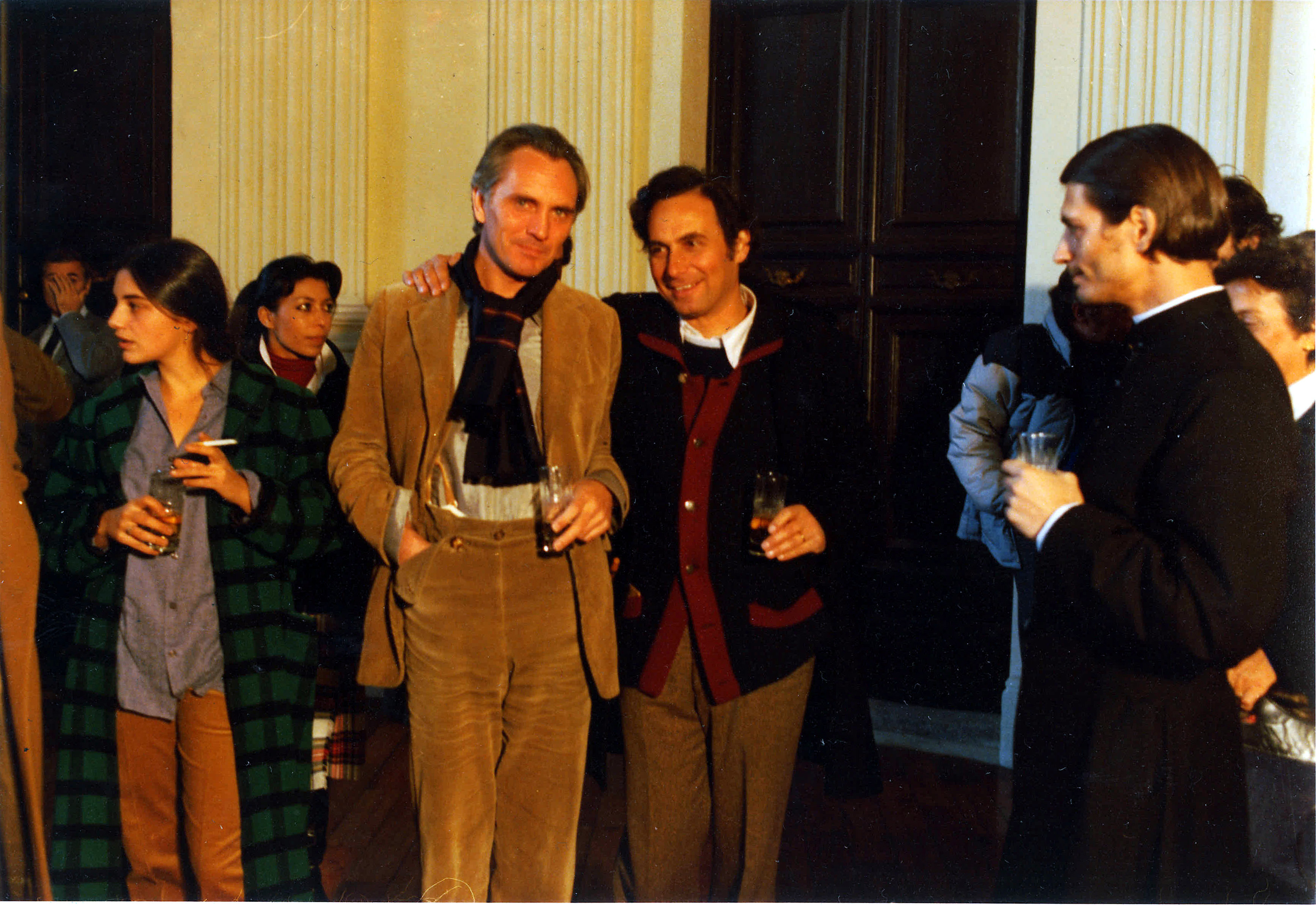 From left: Paula Molina, Terence Stamp, Marcello Aliprandi, Fabrizio Bentivoglio (on the set).