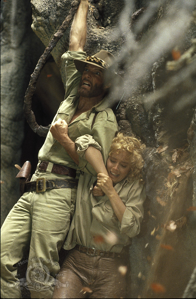 Still of Sharon Stone and Richard Chamberlain in Allan Quatermain and the Lost City of Gold (1986)