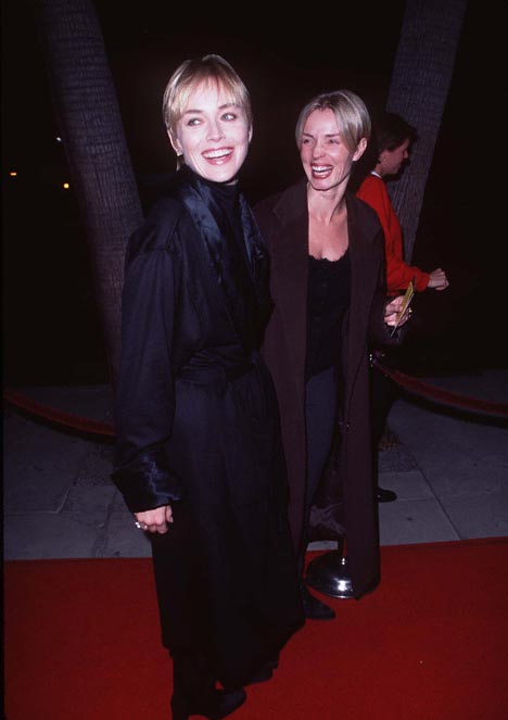 Sharon Stone at event of Hamlet (1996)