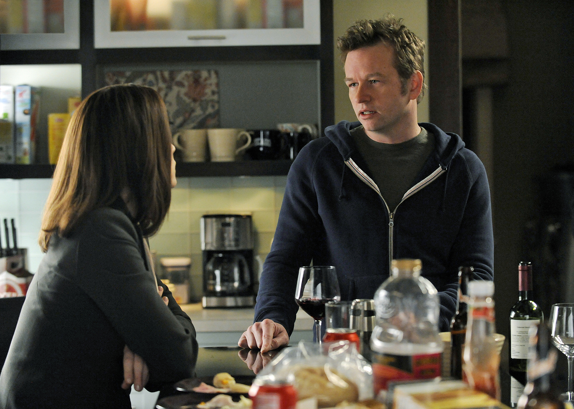 Still of Julianna Margulies and Dallas Roberts in The Good Wife (2009)