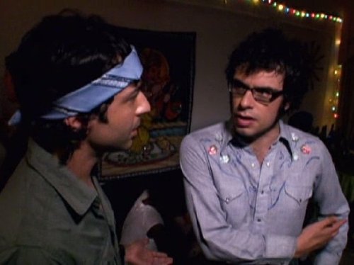 Still of Arj Barker and Jemaine Clement in Flight of the Conchords (2007)