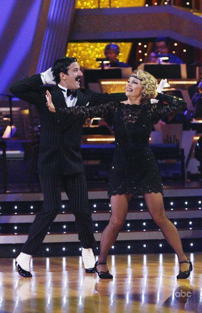 Still of Melissa Joan Hart in Dancing with the Stars (2005)